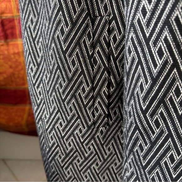 EUC Chico’s Size 2 (12-14/L) Black/White Open Front Stretch Jacket longline - Picture 4 of 10